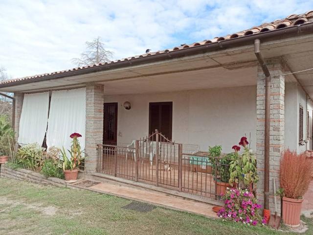 Villa Indipendente in vendita a Soriano Nel Cimino, Lazio
