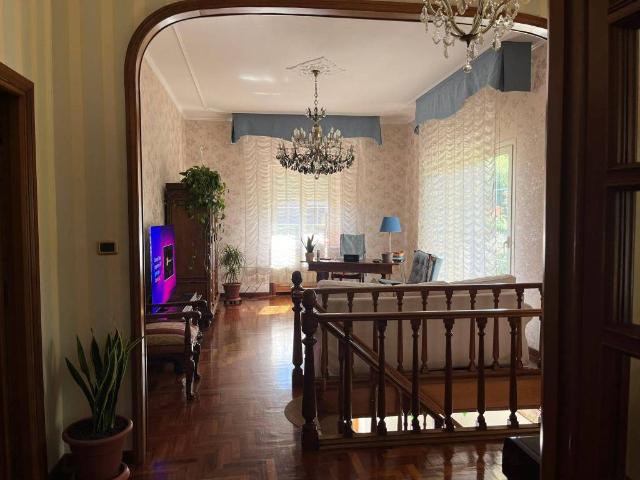 Villa Indipendente in vendita a Soriano Nel Cimino, Lazio