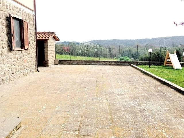 Villa Indipendente in vendita a Soriano Nel Cimino, Lazio