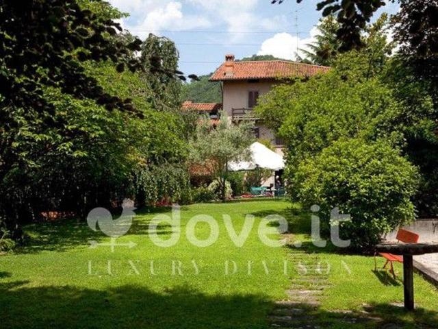 Villa Indipendente in vendita a Sorisole, Lombardia