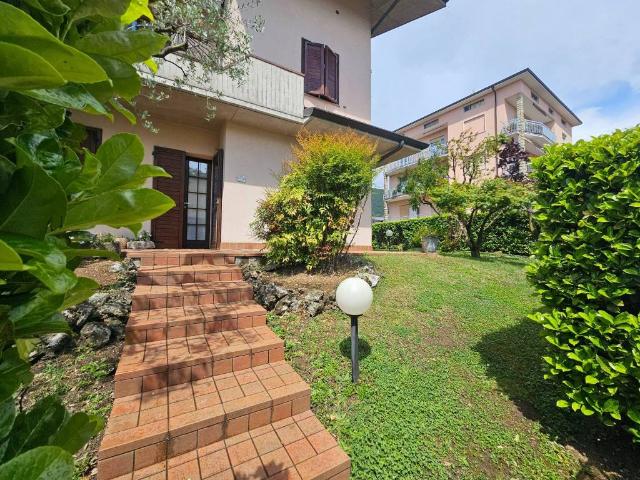 Villa Indipendente in vendita a Azzonica, Sorisole