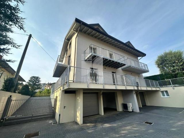 Villa Indipendente in vendita a Azzonica, Sorisole
