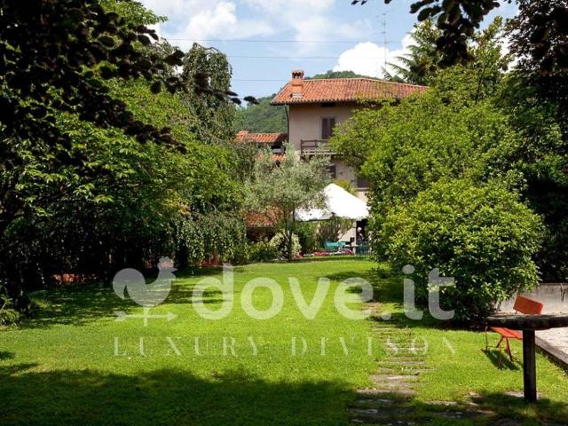 Villa Indipendente in vendita a Sorisole, Lombardia