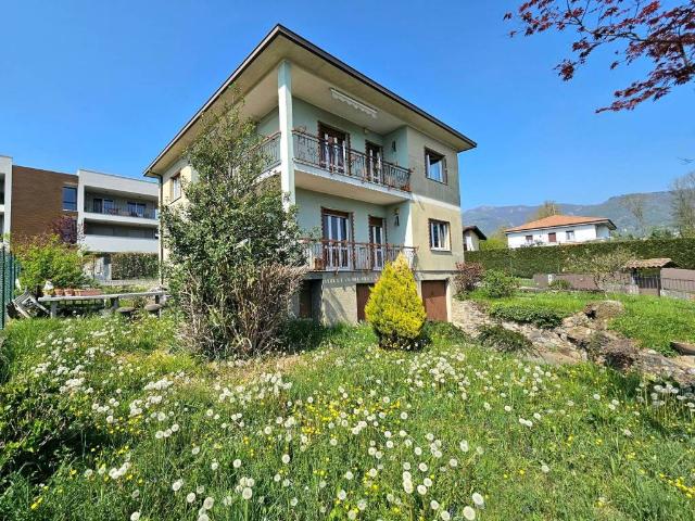 Villa Indipendente in vendita a Ponteranica, Lombardia