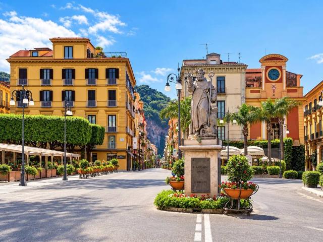 Villa Indipendente in vendita a Santa Lucia, Sorrento