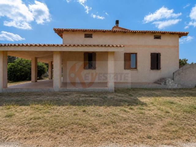 Villa Indipendente in vendita a Serralonga, Sorso