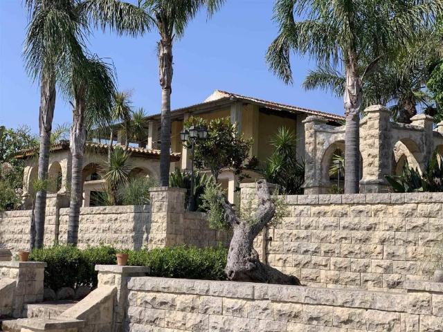 Villa Indipendente in vendita a Sortino, Sicilia