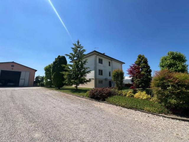 Villa Indipendente in vendita a Sossano, Veneto