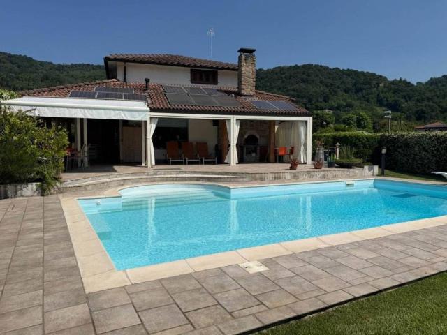 Villa Indipendente in vendita a Sotto Il Monte Giovanni, Lombardia