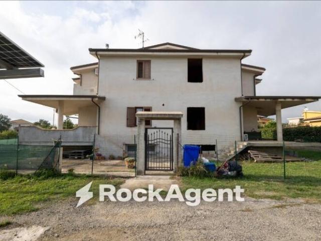 Villa Indipendente in vendita a Calabria, Catanzaro