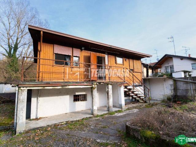 Villa Indipendente in vendita a Albiate, Lombardia