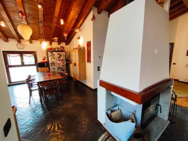 Villa Indipendente in vendita a Sovico, Lombardia