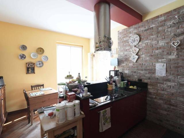 Villa Indipendente in vendita a Sovico, Lombardia