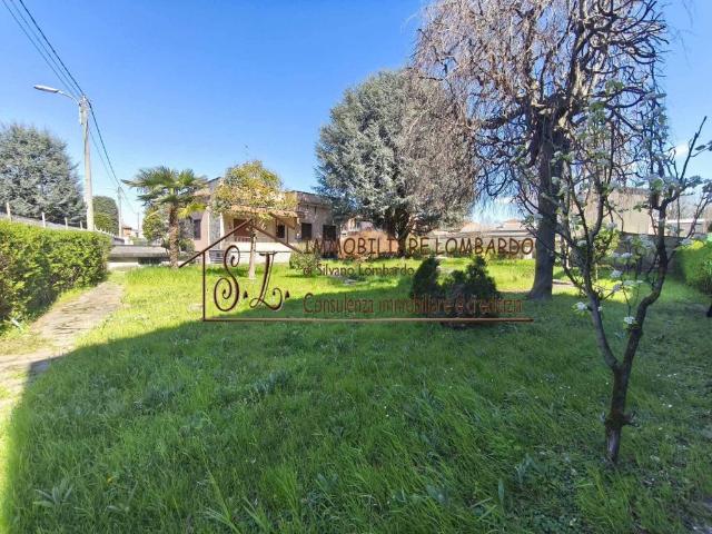Villa Indipendente in vendita a Sovico, Lombardia