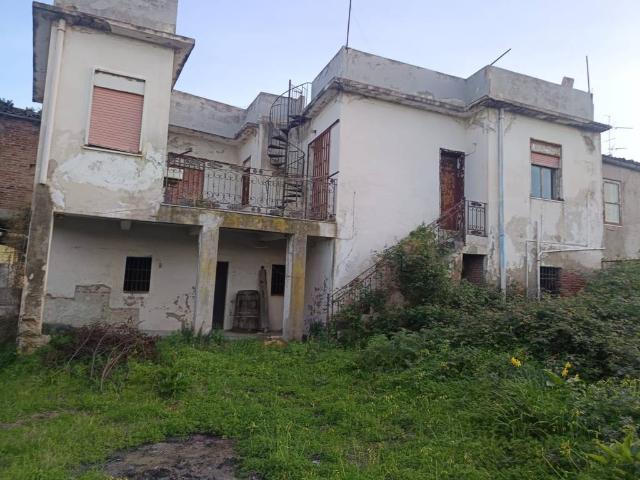 Villa Indipendente in vendita a Fondaconuovo, Spadafora