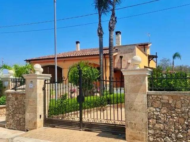 Villa Indipendente in vendita a Puglia, Lecce