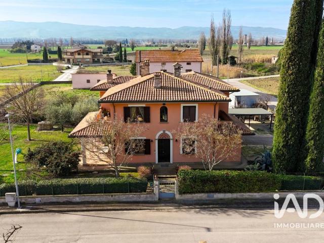 Villa Indipendente in vendita a Spello, Umbria