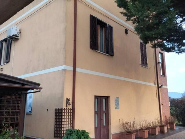 Villa Indipendente in vendita a Spello, Umbria