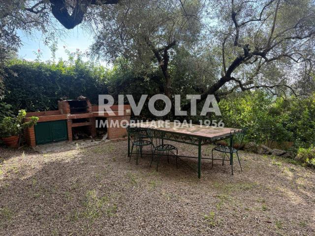 Villa Indipendente in vendita a Sperlonga, Lazio