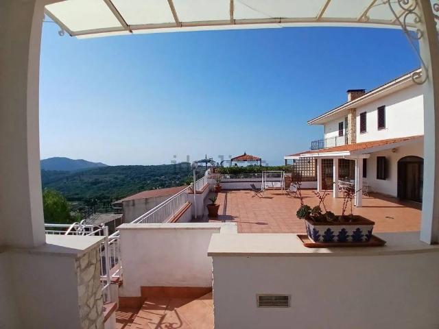 Villa Indipendente in vendita a Sperlonga, Latina