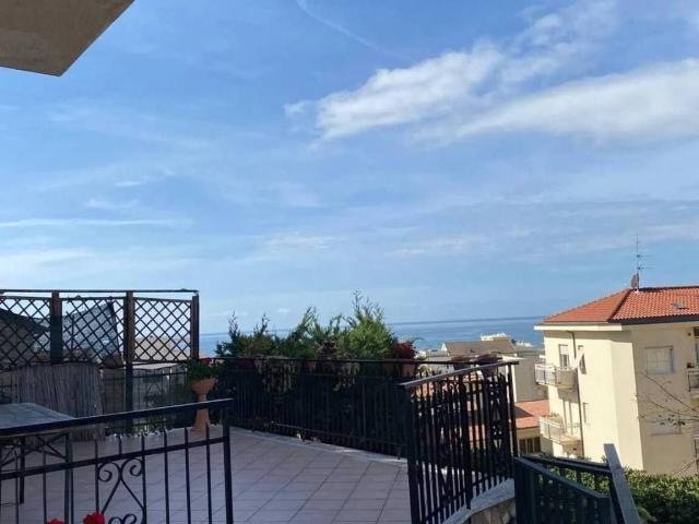 Villa Indipendente in vendita a Sperlonga, Lazio