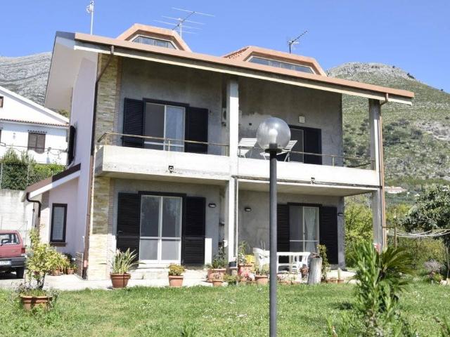 Villa Indipendente in vendita a Spigno Saturnia, Lazio