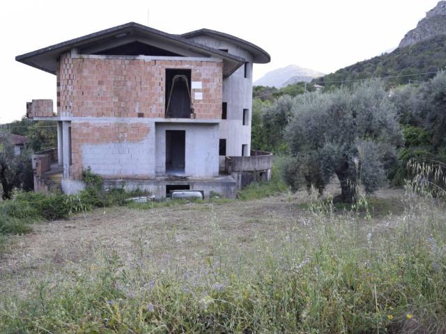 Villa Indipendente in vendita a Spigno Saturnia, Lazio