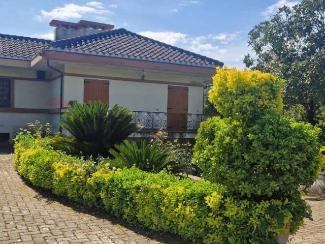Villa Indipendente in vendita a Spigno Saturnia, Lazio