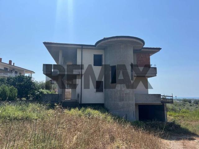 Villa Indipendente in vendita a Spigno Saturnia, Lazio