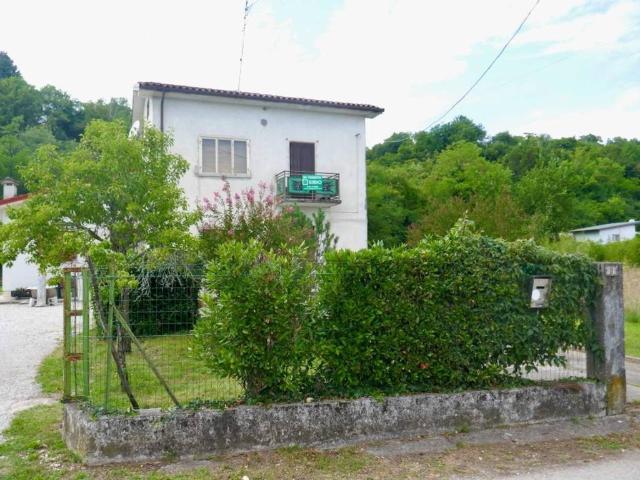 Villa Indipendente in vendita a Spilimbergo, Friuli-Venezia Giulia