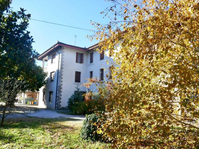 Villa Indipendente in vendita a Spilimbergo, Friuli-Venezia Giulia