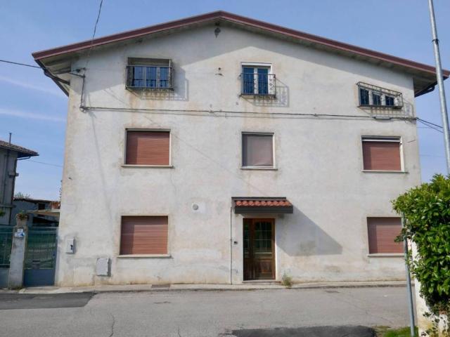 Villa Indipendente in vendita a Spilimbergo, Friuli-Venezia Giulia