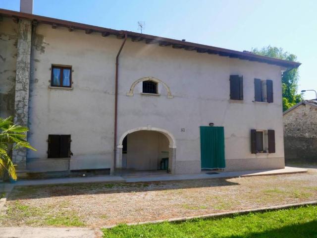 Villa Indipendente in vendita a Spilimbergo, Friuli-Venezia Giulia