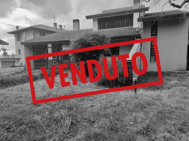 Villa Indipendente in vendita a Spilimbergo, Friuli-Venezia Giulia