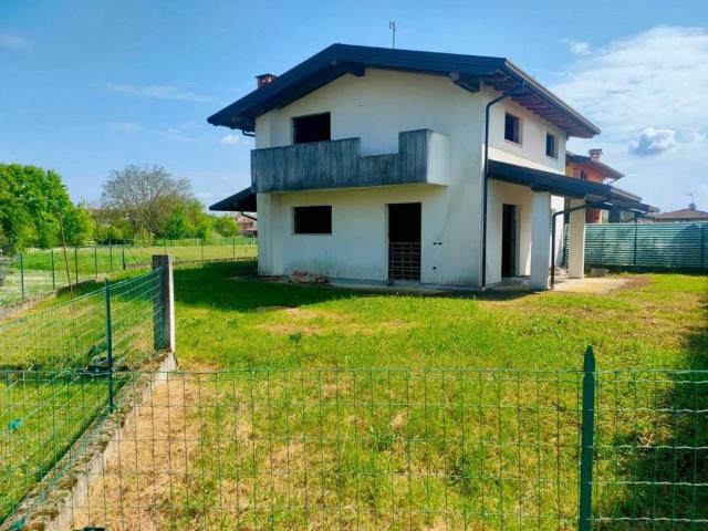 Villa Indipendente in vendita a Spilimbergo, Friuli-Venezia Giulia