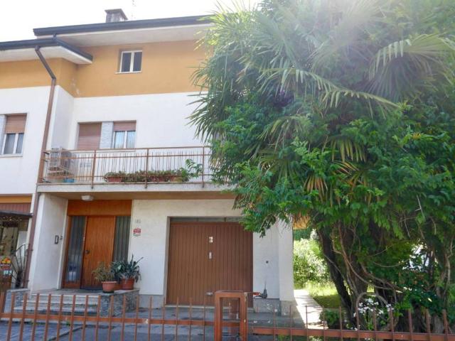 Villa Indipendente in vendita a Spilimbergo, Friuli-Venezia Giulia