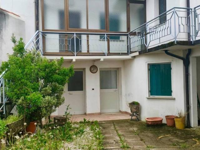 Villa Indipendente in vendita a Spilimbergo, Friuli-Venezia Giulia