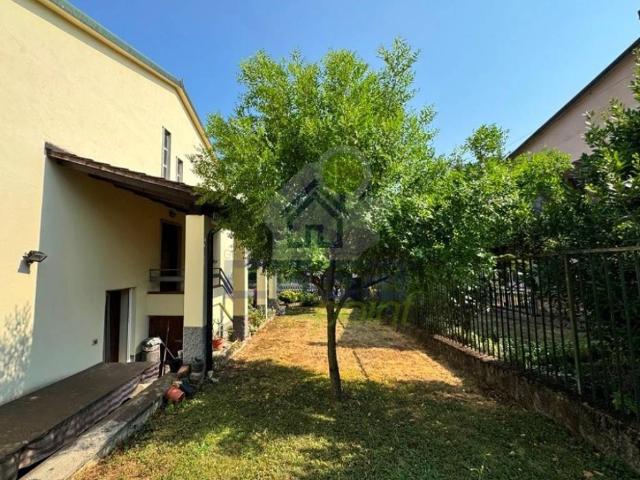Villa Indipendente in vendita a Spinadesco, Lombardia