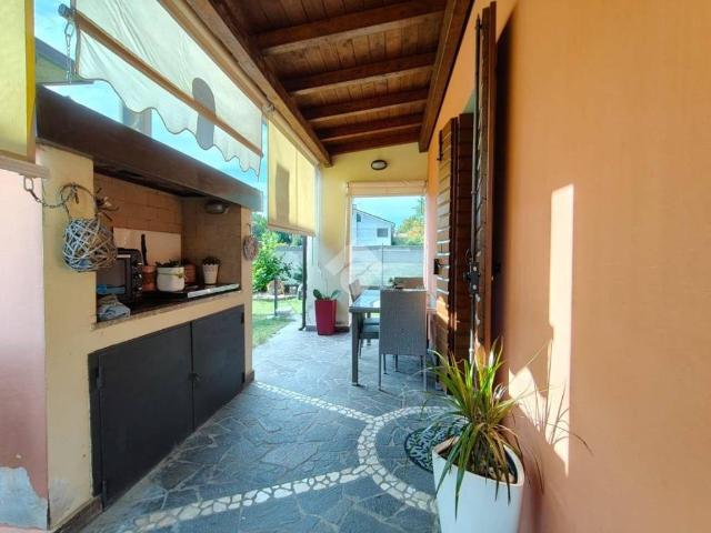Villa Indipendente in vendita a Luneo, Spinea