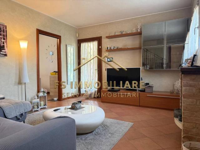 Villa Indipendente in vendita a Luneo, Spinea