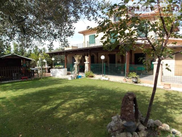 Villa Indipendente in vendita a Marche, Ascoli Piceno