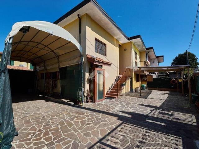Villa Indipendente in vendita a Spino d’Adda, Spino D'adda