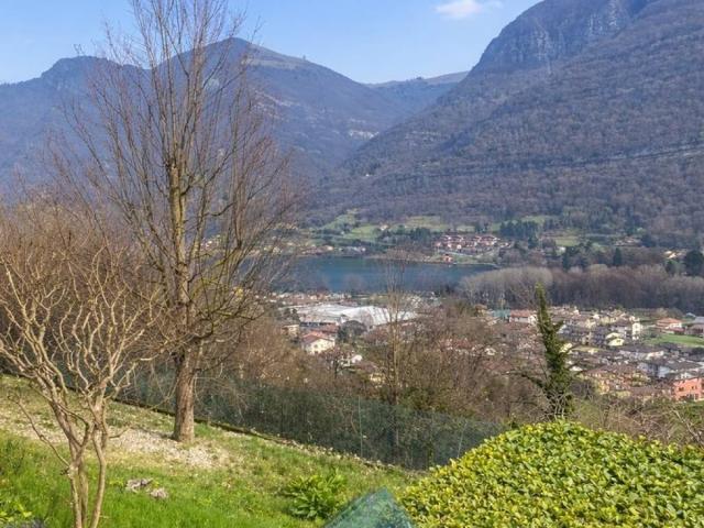 Villa Schiera in vendita a Spinone Al Lago, Lombardia