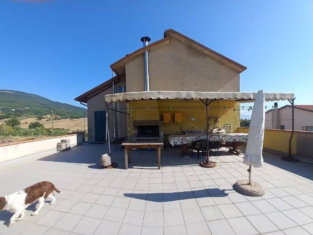 Villa Indipendente in vendita a Spoleto, Umbria