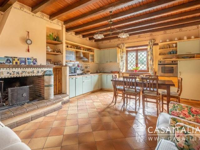 Villa Indipendente in vendita a Castello di Baiano, Spoleto
