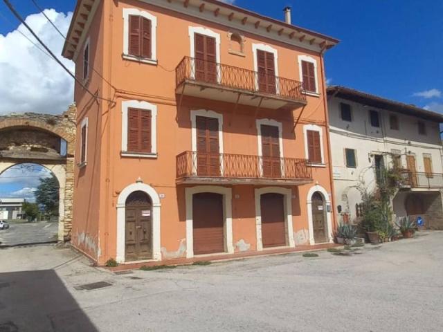 Villa Indipendente in vendita a Beroide, Spoleto