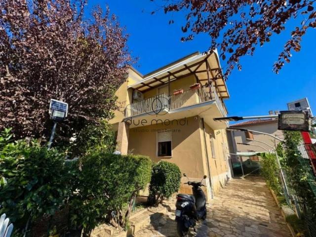 Villa Indipendente in vendita a Spoleto, Perugia