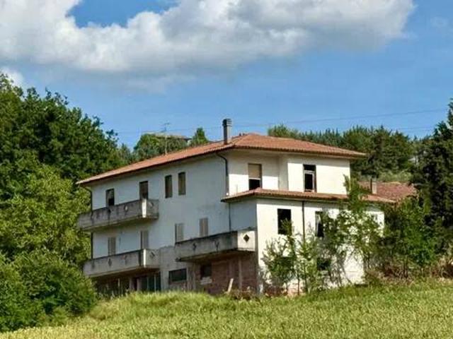 Villa Indipendente in vendita a Spoleto, Umbria