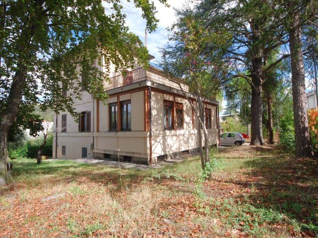 Villa Indipendente in vendita a Spoleto, Umbria