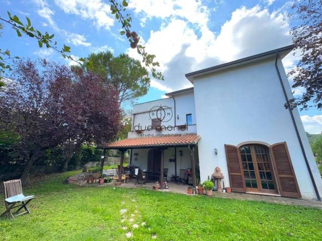 Villa Indipendente in vendita a Baiano, Spoleto